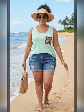 Zenana Women’s Mint Green Tank Top with Leopard Pocket